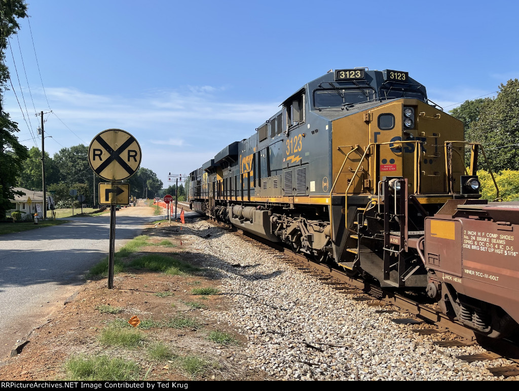 CSX 5328 & 3123